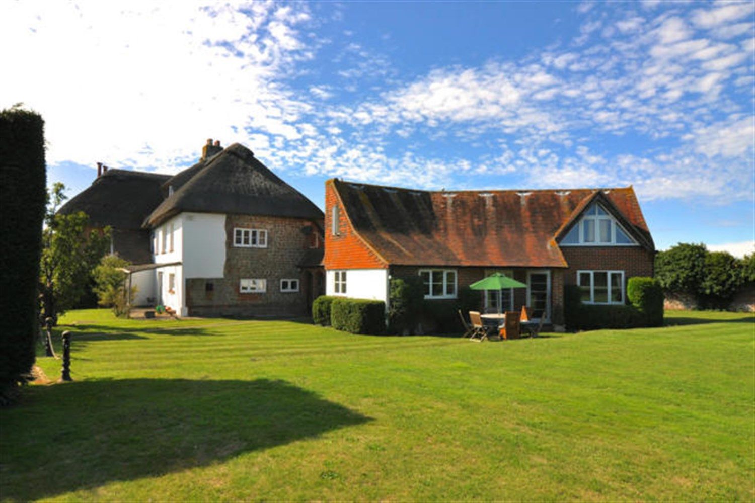 5 bed semidetached house to rent in 3 East Wing, Neals Farm House