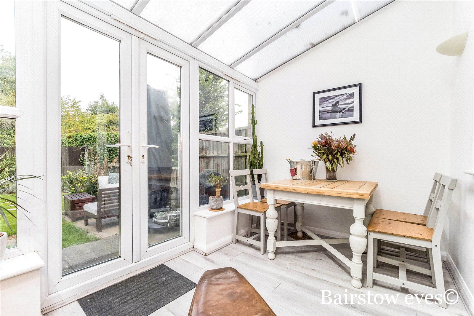 2 bed end terrace house for sale in Longcourt Mews, Wanstead, London