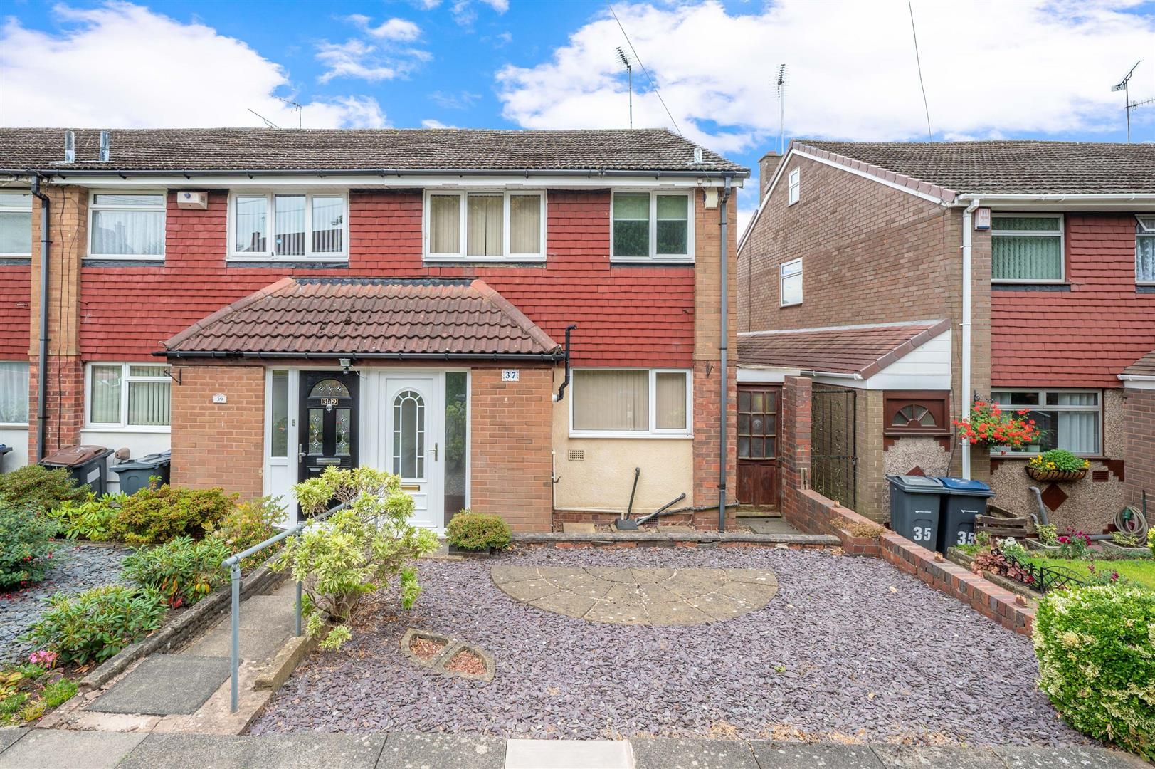 3 bed property for sale in Ullswater Close, Quinton, Birmingham B32 Zoopla