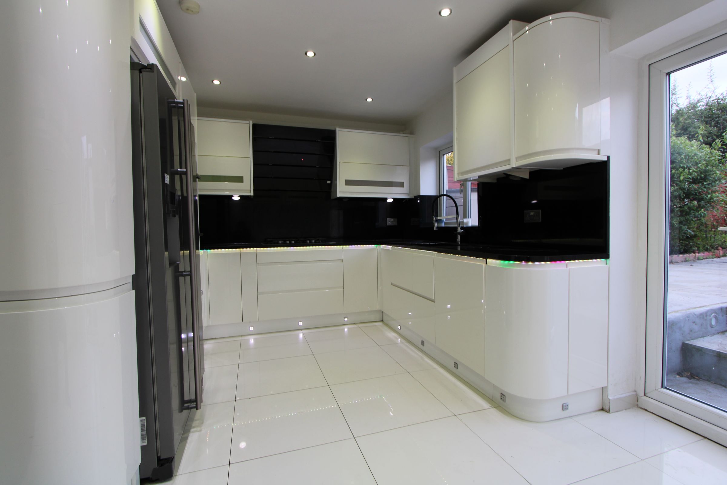 5 bed terraced house to rent in Holne Chase, Morden SM4 Zoopla