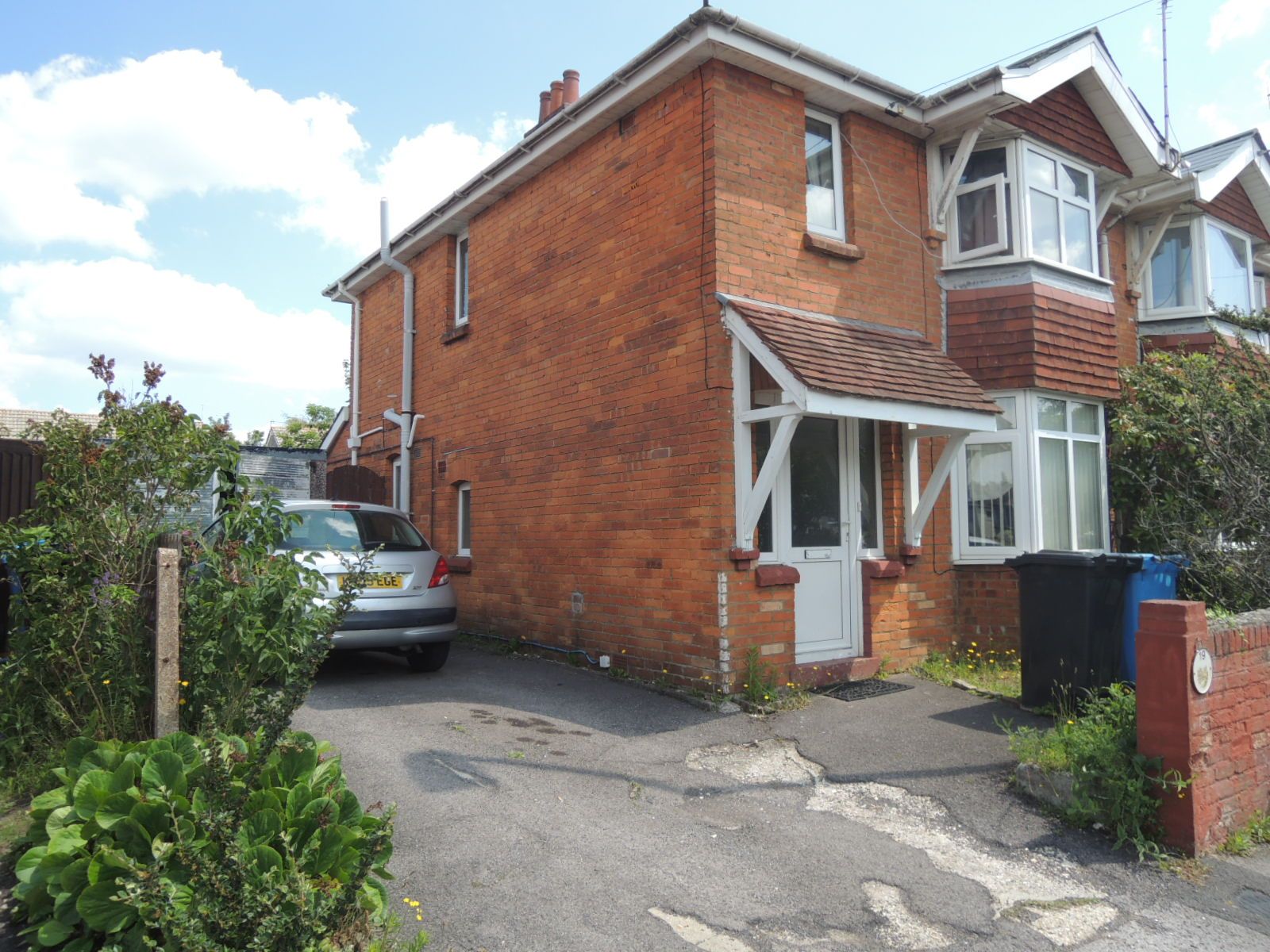 3 bed semidetached house for sale in Herbert Ave, Parkstone BH14 Zoopla