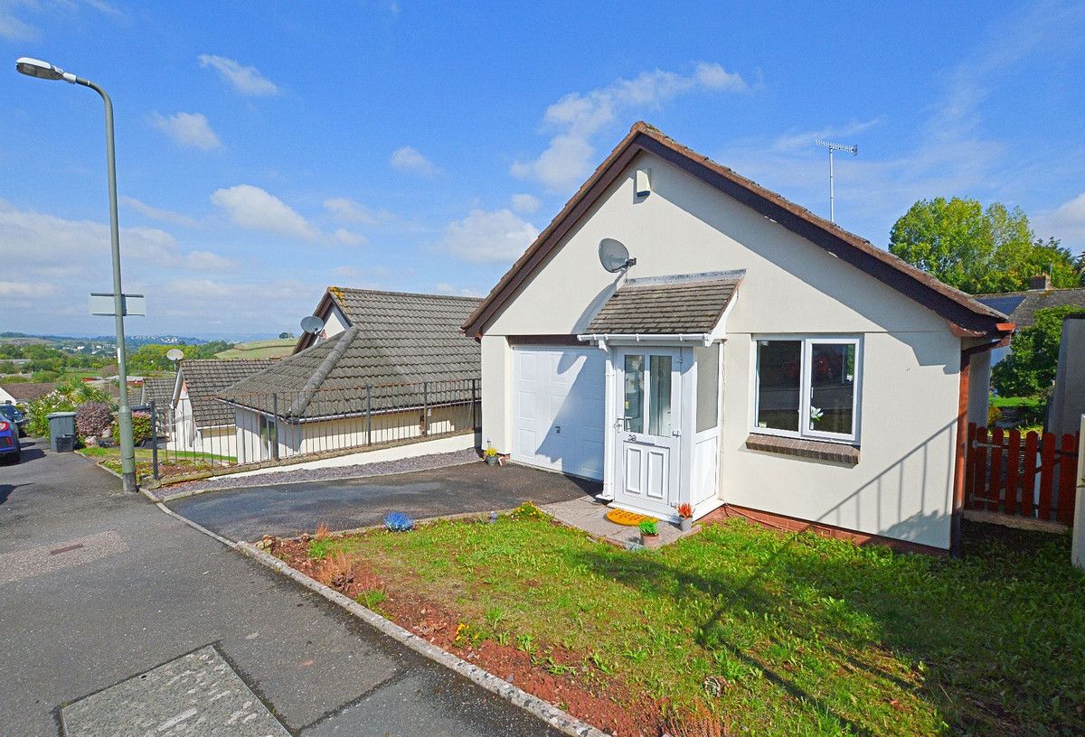 3 bed detached house for sale in Haywain Close, Torquay TQ2 Zoopla