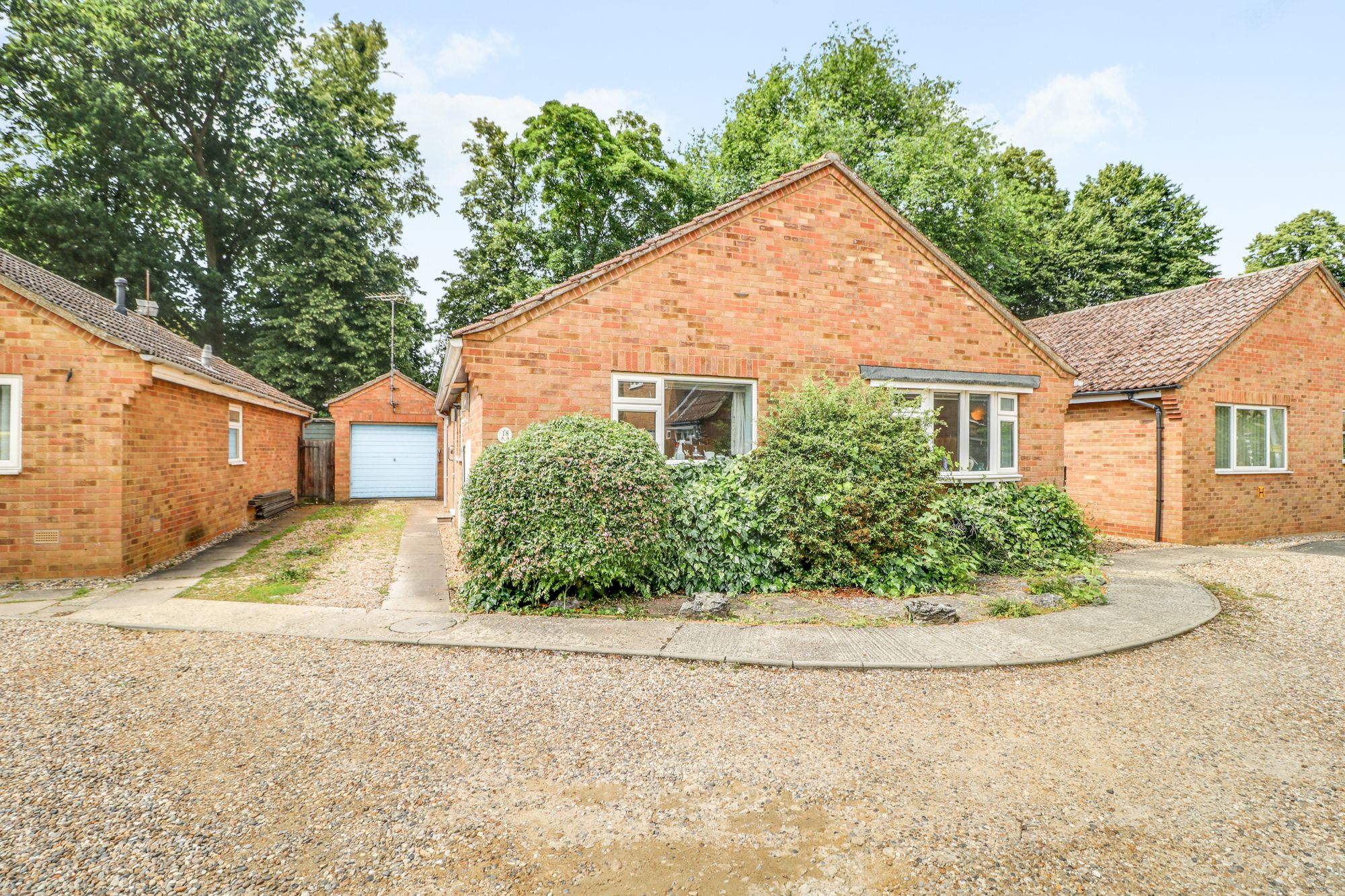 3 bed detached bungalow for sale in The Dole, Impington, Cambridge CB24