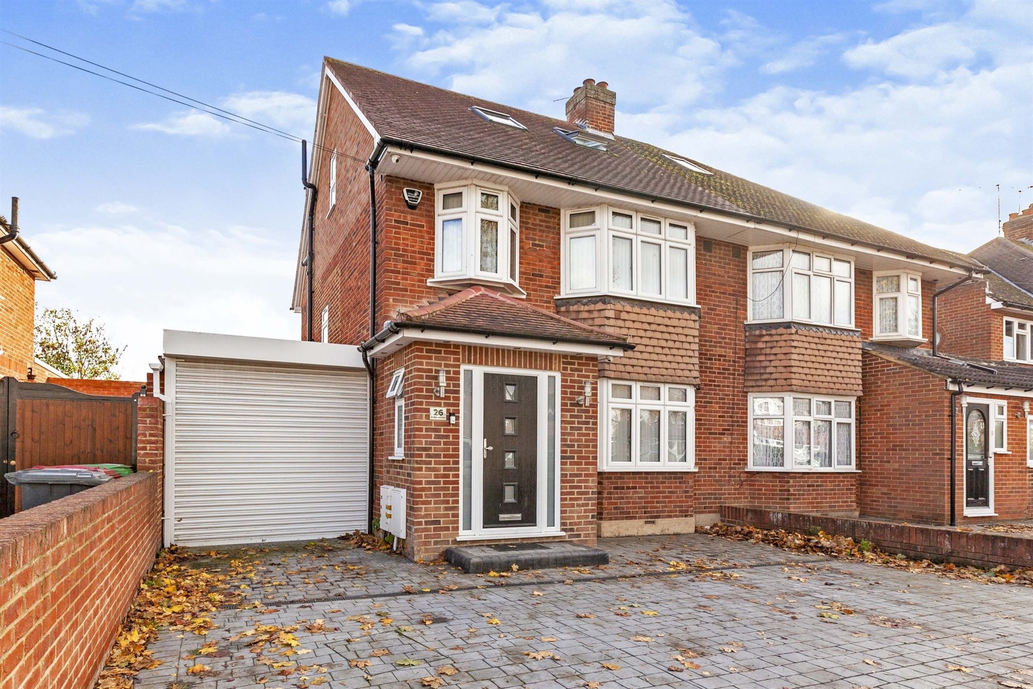 4 bed semidetached house for sale in Marlborough Road, Langley, Slough