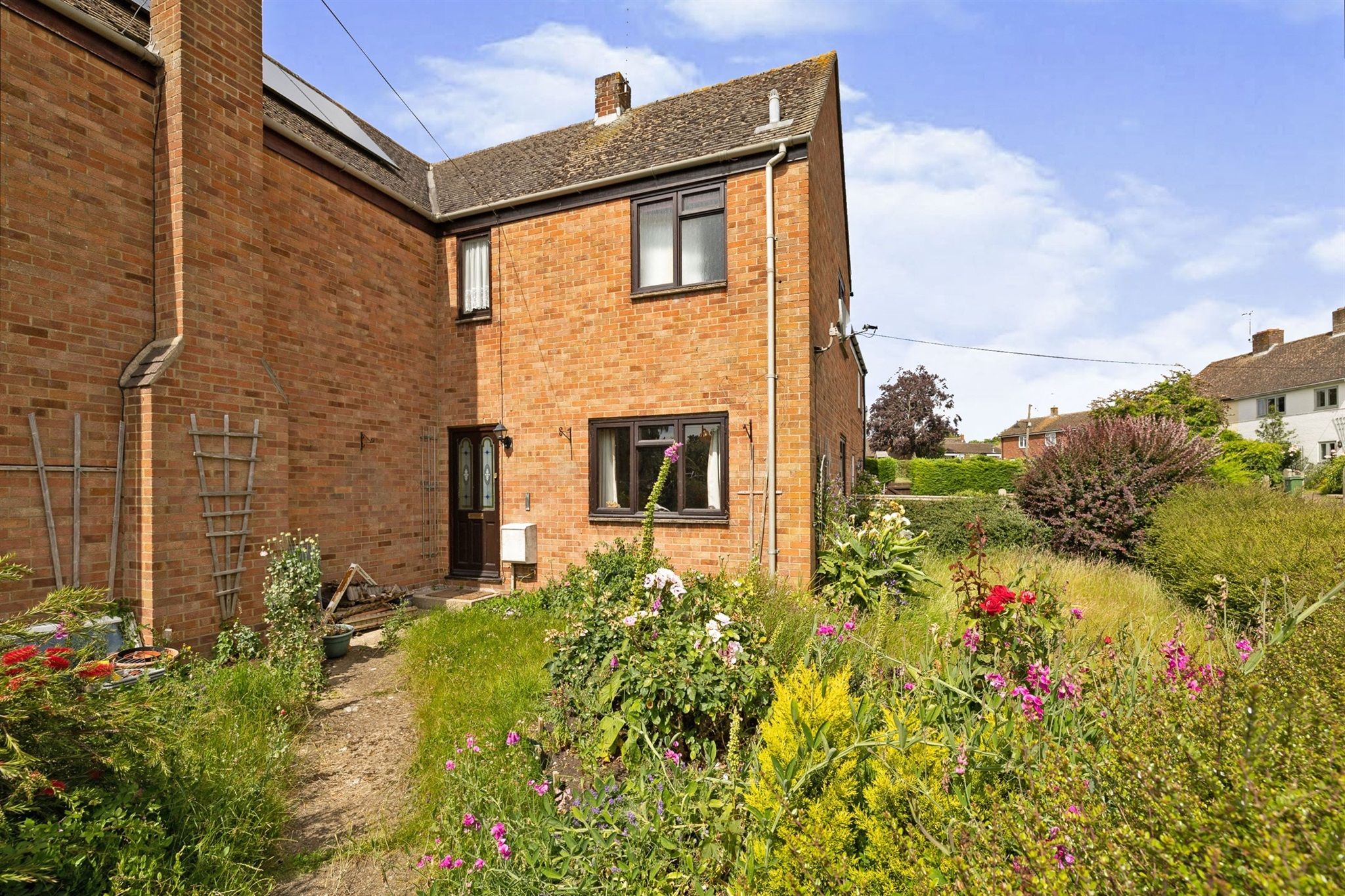 3 bed terraced house for sale in West Street, Adstock, Buckingham MK18
