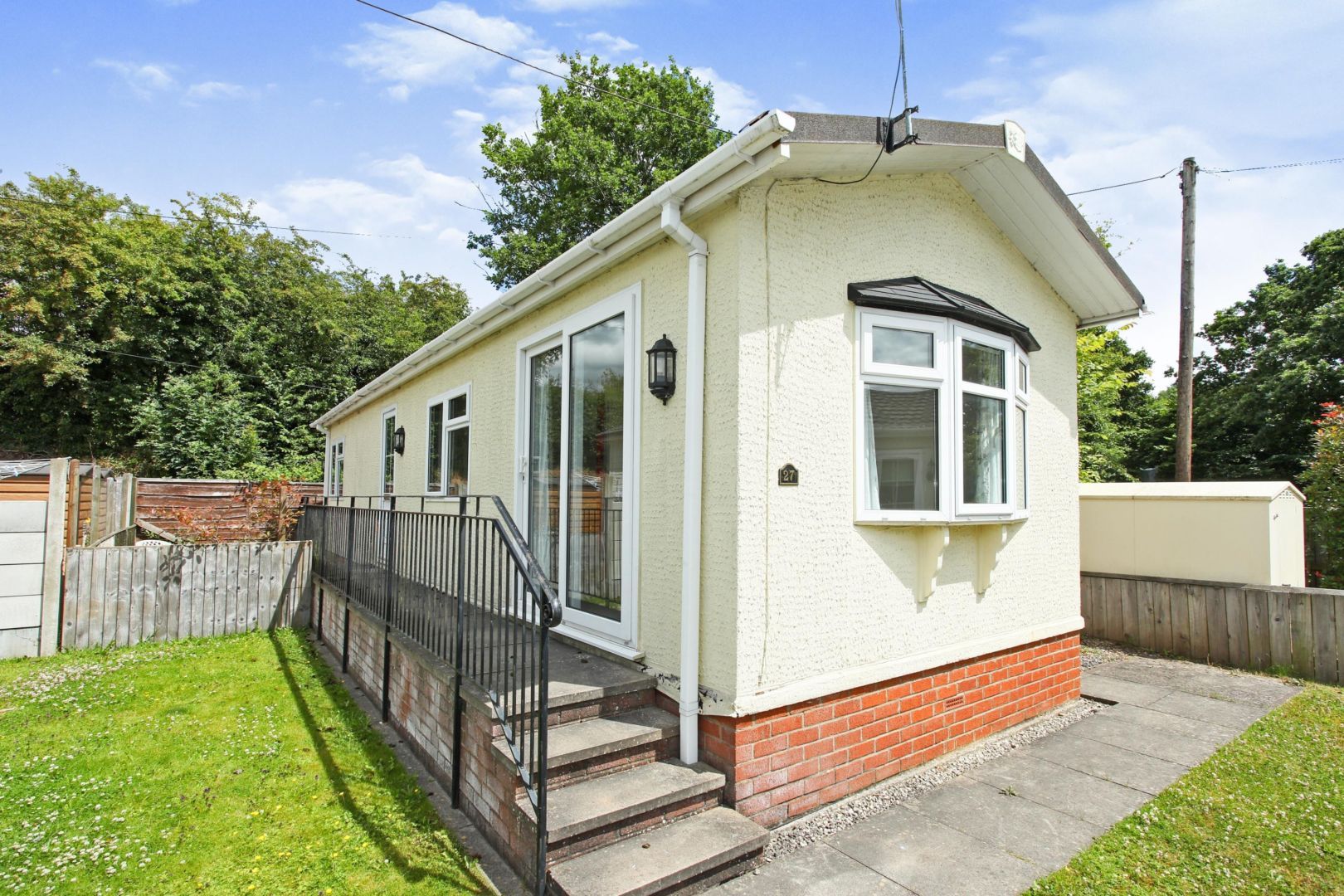 2 bed mobile/park home for sale in Warrington Road, Northwich CW8 Zoopla