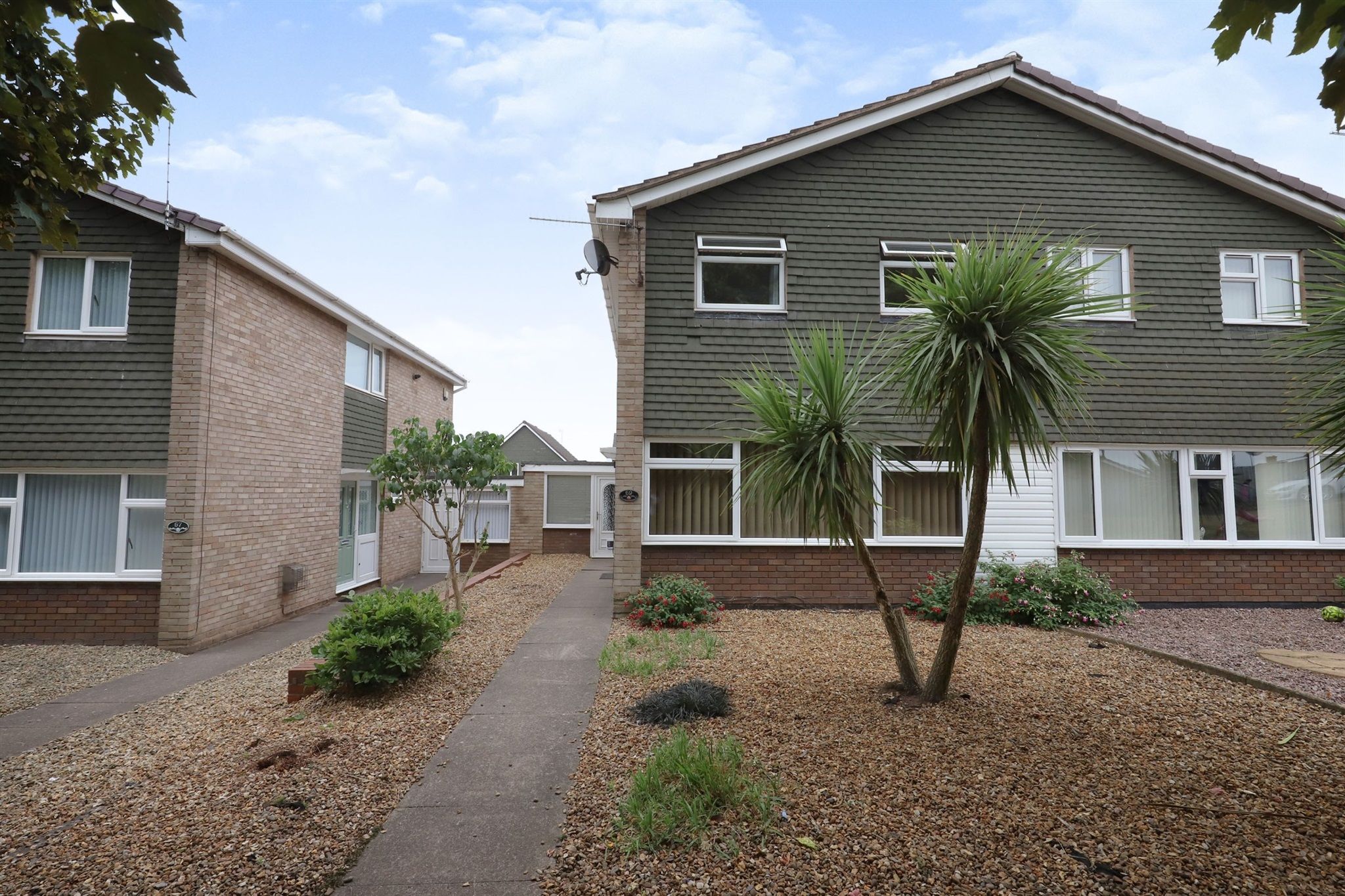 3 bed semidetached house for sale in Bells Lane, Wordsley, Stourbridge