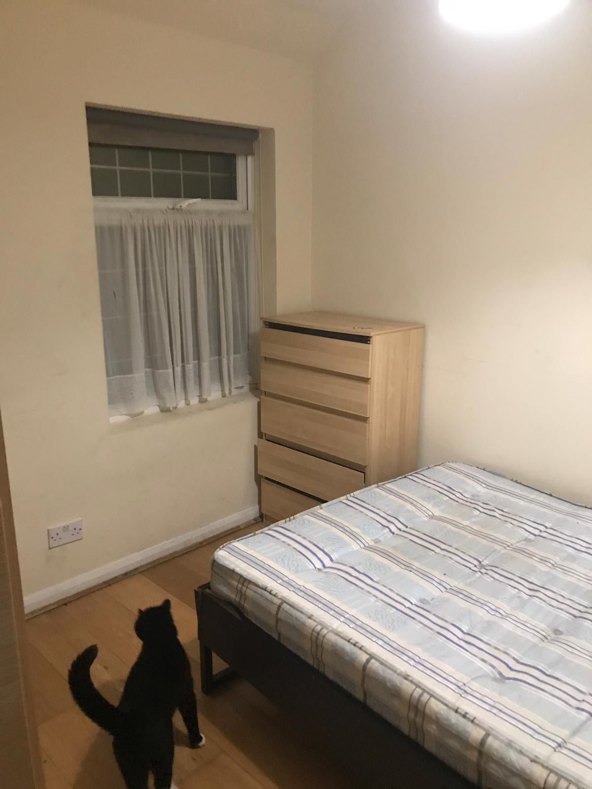 3 bed shared to rent in Potters Bar, Herts, Hertfordshire