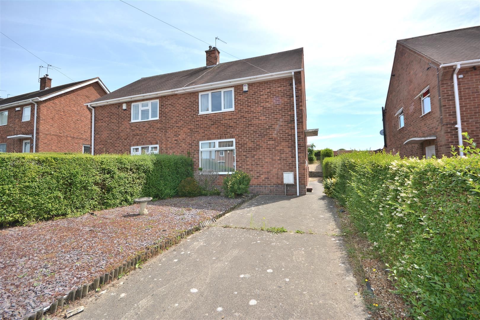 3 bed semidetached house for sale in Mildenhall Crescent, Arnold