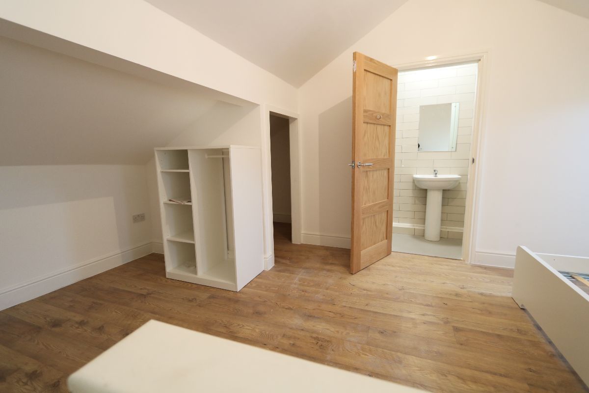 Room to rent in Flats, Longsight, Stockport Road, Manchester M13 Zoopla