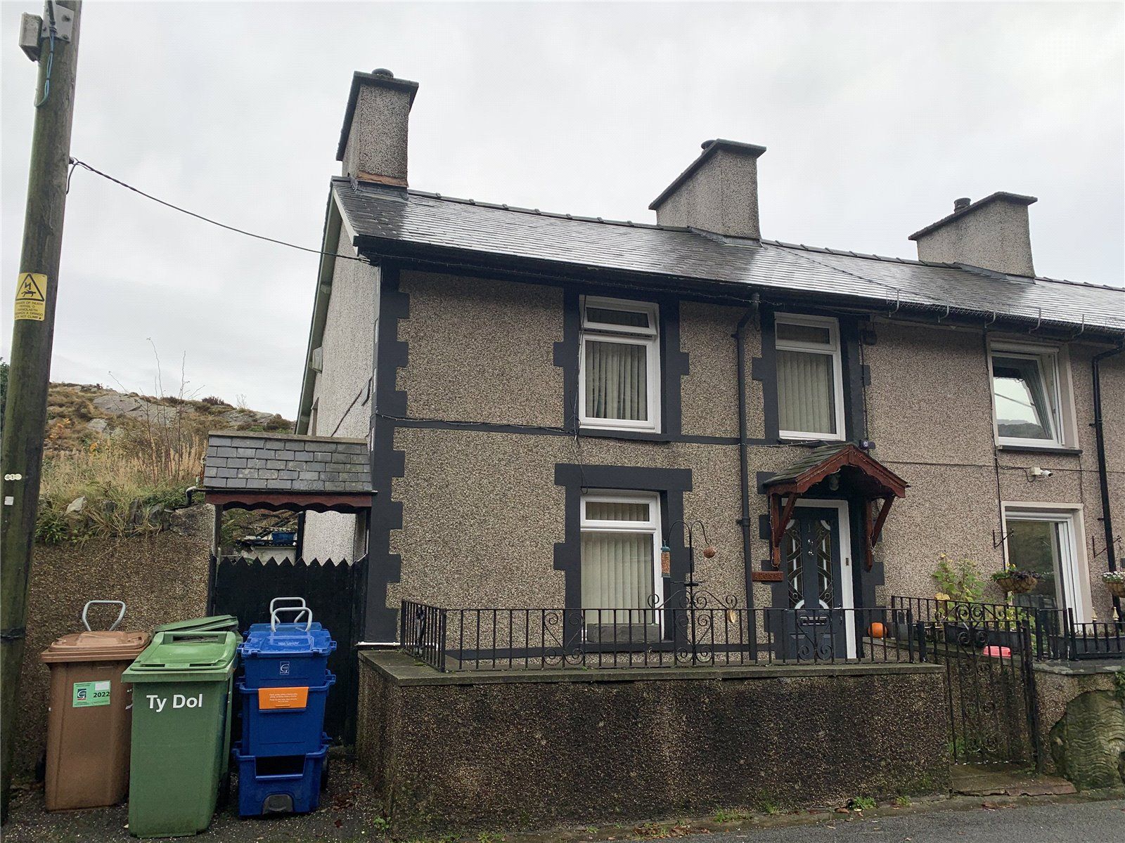 2 bed end terrace house for sale in Glandwr Terrace, Glanypwll, Blaenau