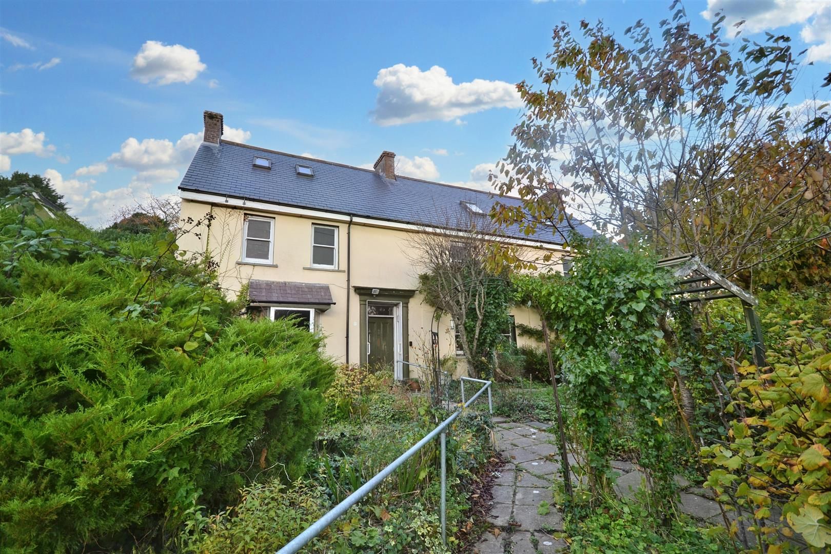 14 bed detached house for sale in Clay Lane, Haverfordwest SA61 Zoopla