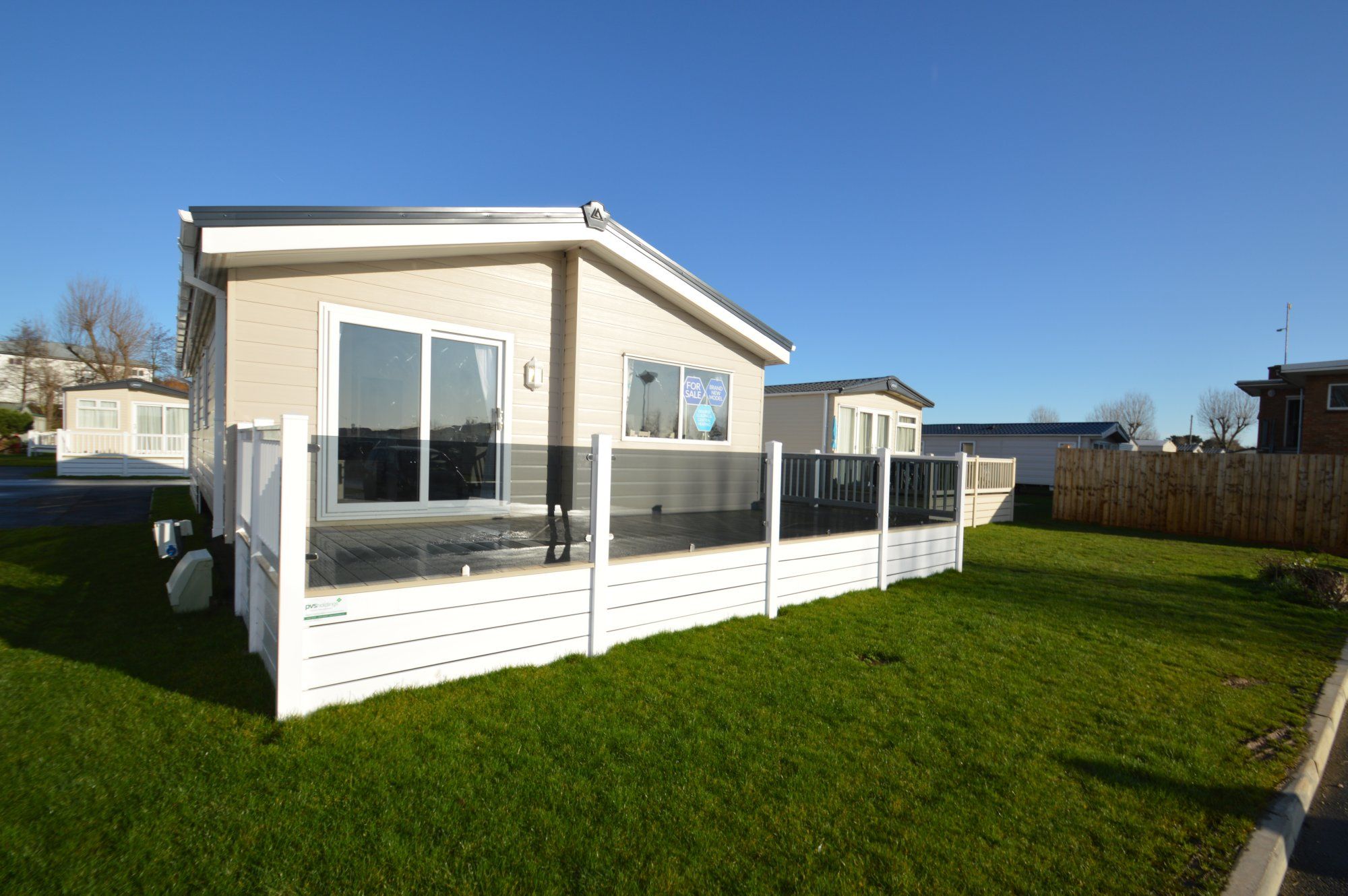 2 bed mobile/park home for sale in Felixstowe Beach Holiday Park