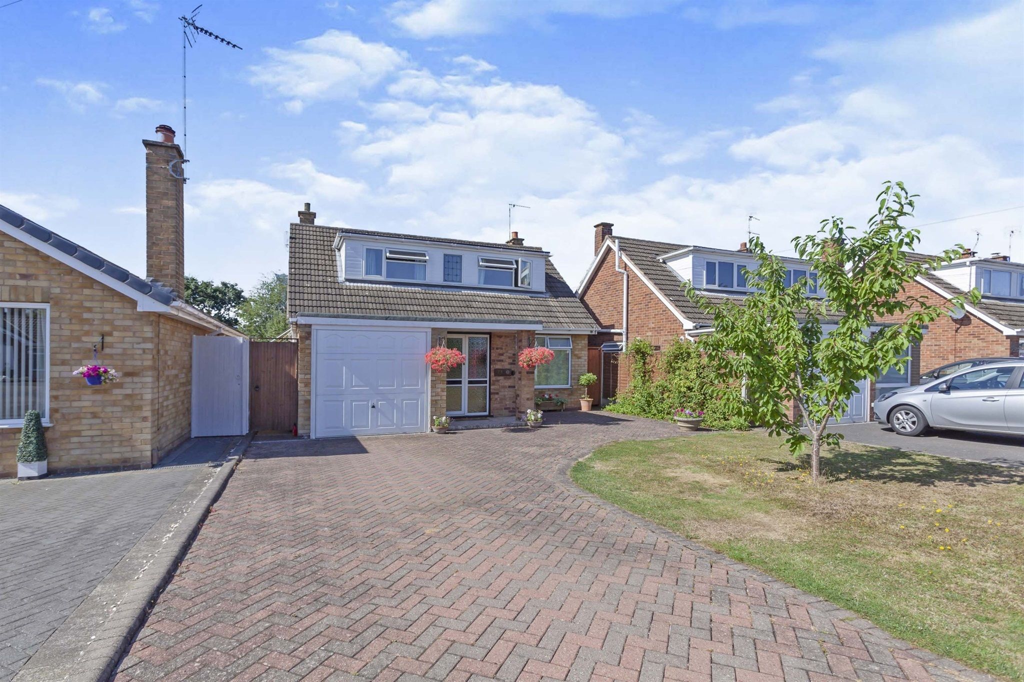 4 bed detached bungalow for sale in Grasmere Crescent, Nuneaton CV11