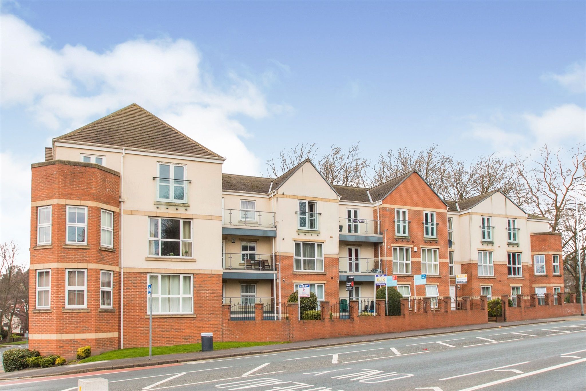 2 bed flat for sale in Fernwood, Park Villas, Roundhay, Leeds LS8 Zoopla