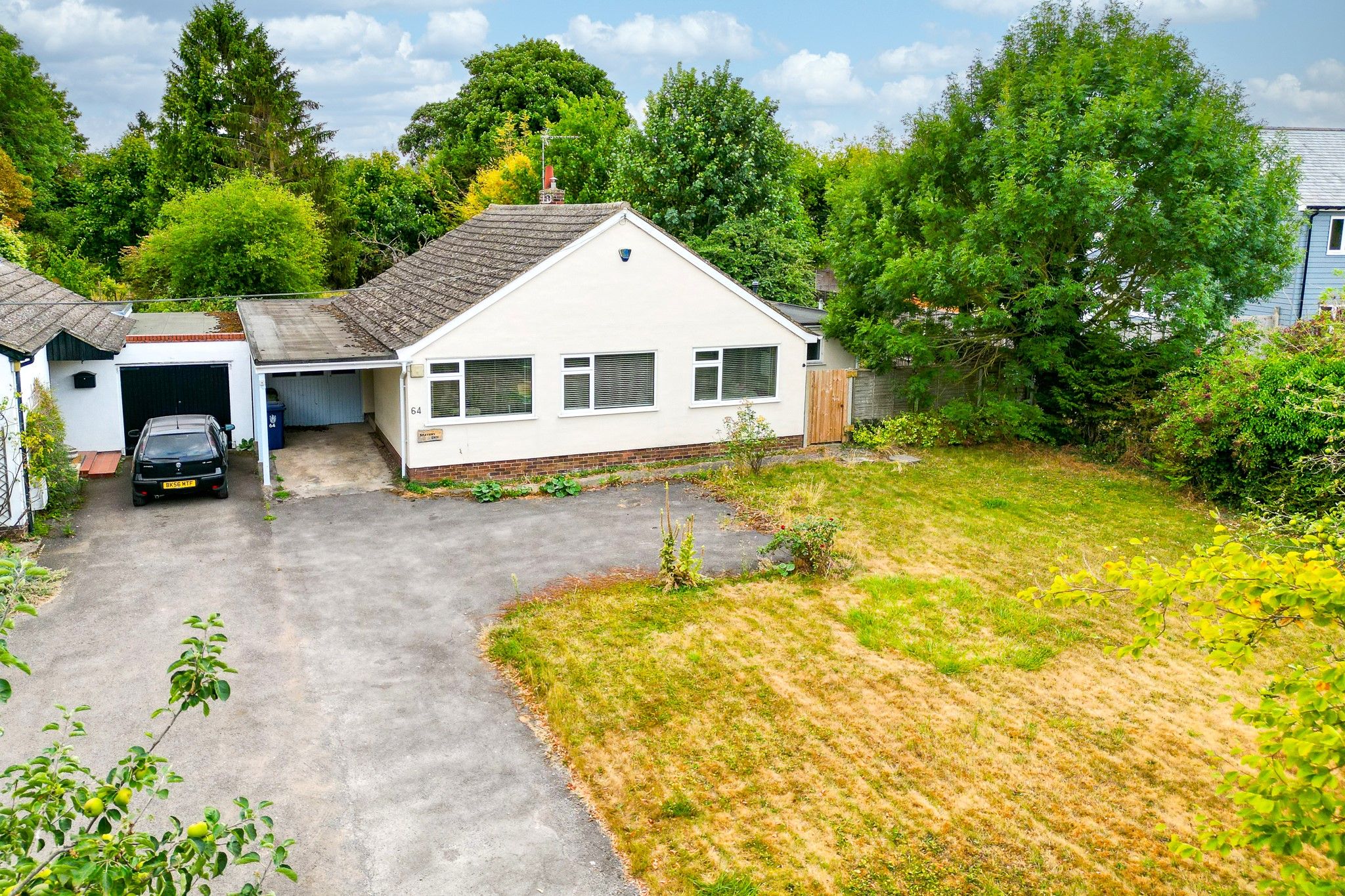 3 bed detached bungalow for sale in North End, Meldreth, Royston SG8