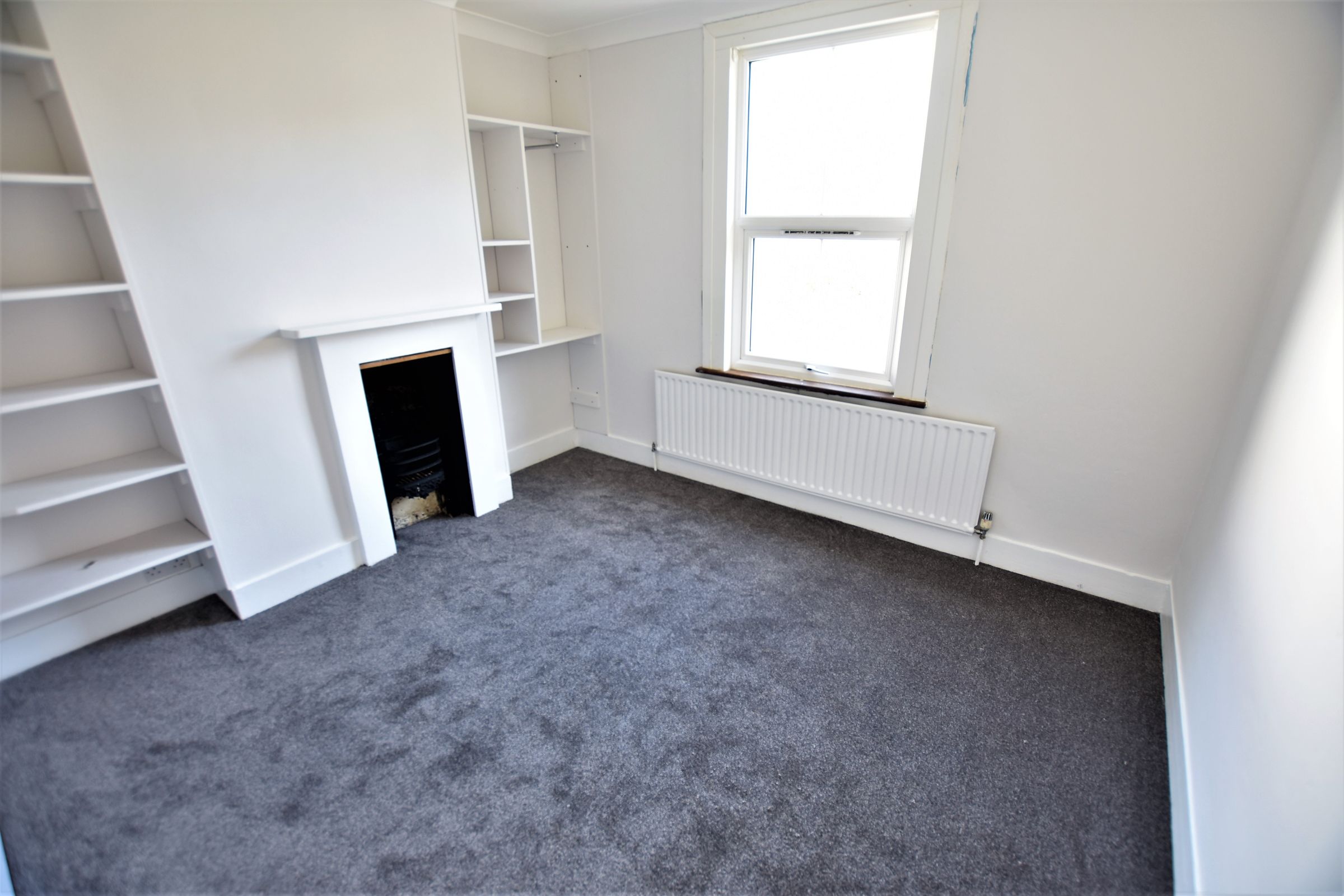 2 bed cottage for sale in Hounslow Road, Hanworth, Middlesex TW13 Zoopla