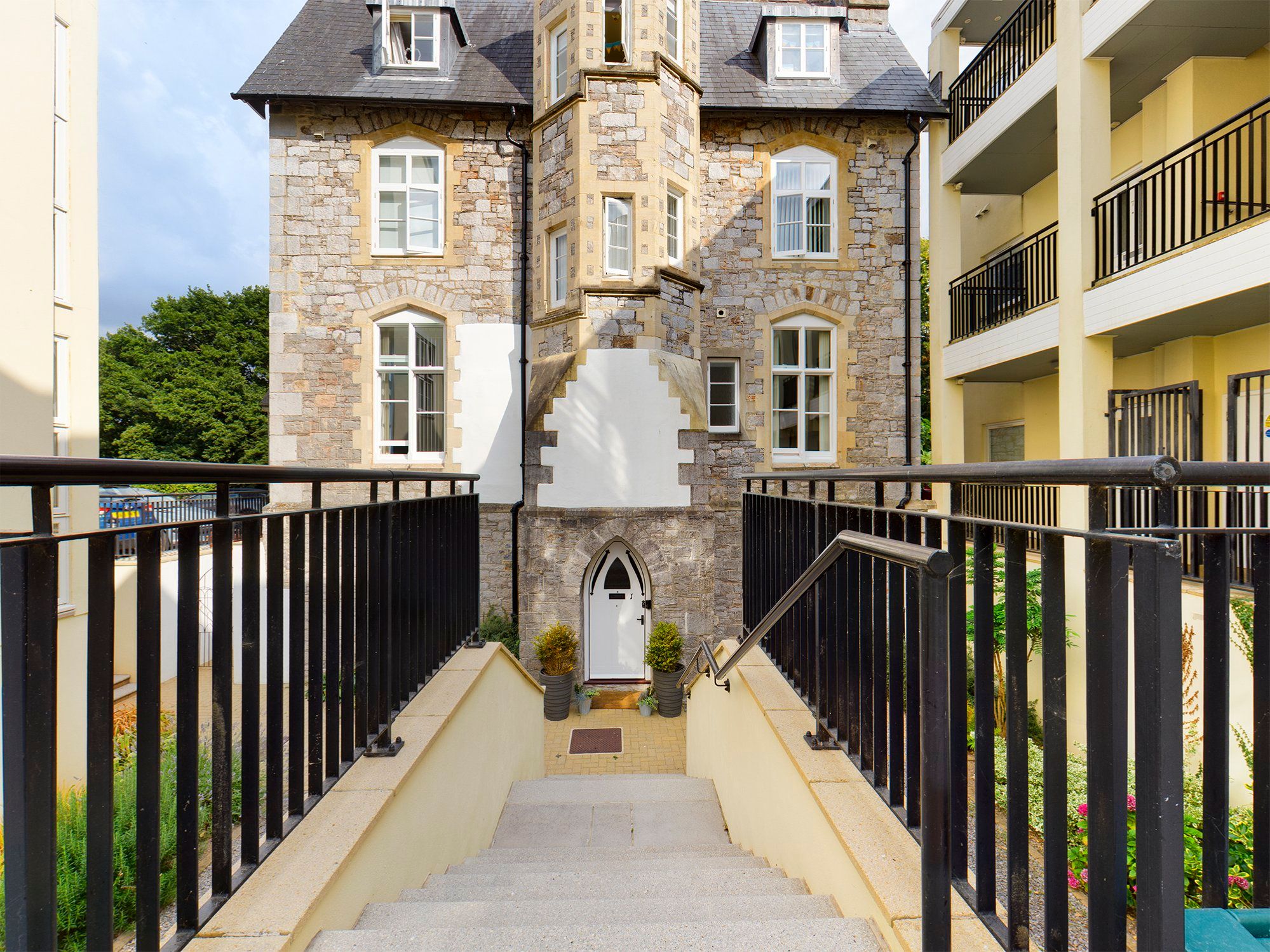 2 bed flat for sale in Courtenay Park Road, Newton Abbot TQ12 Zoopla