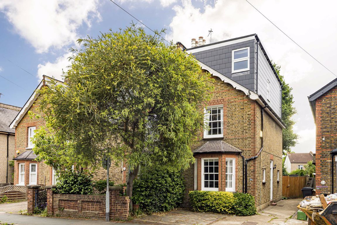 4 bed semidetached house for sale in Red Lion Road, Tolworth, Surbiton KT6 Zoopla