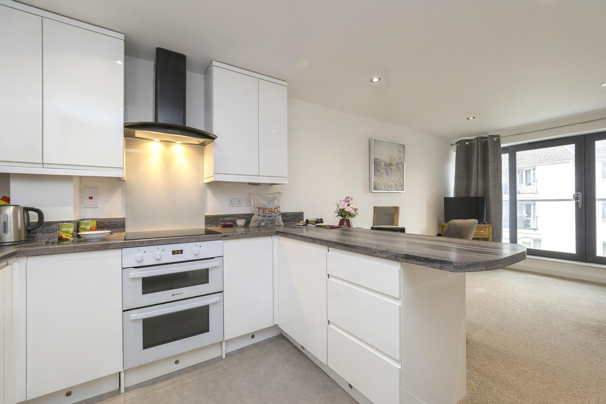 2 bed flat for sale in Warbro Road, Torquay, Devon TQ1 Zoopla