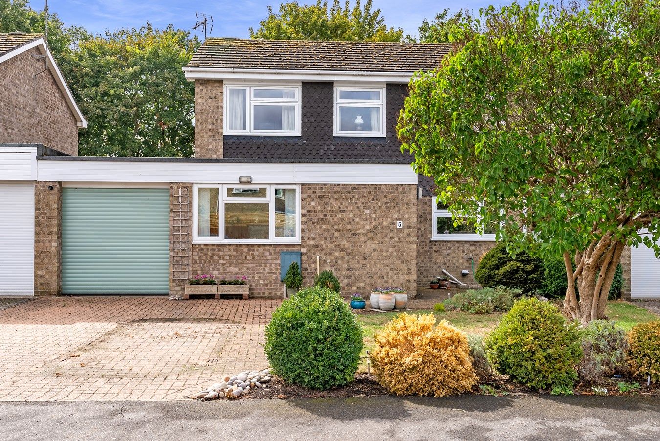 4 bed detached house for sale in Wigmore Close, Godmanchester