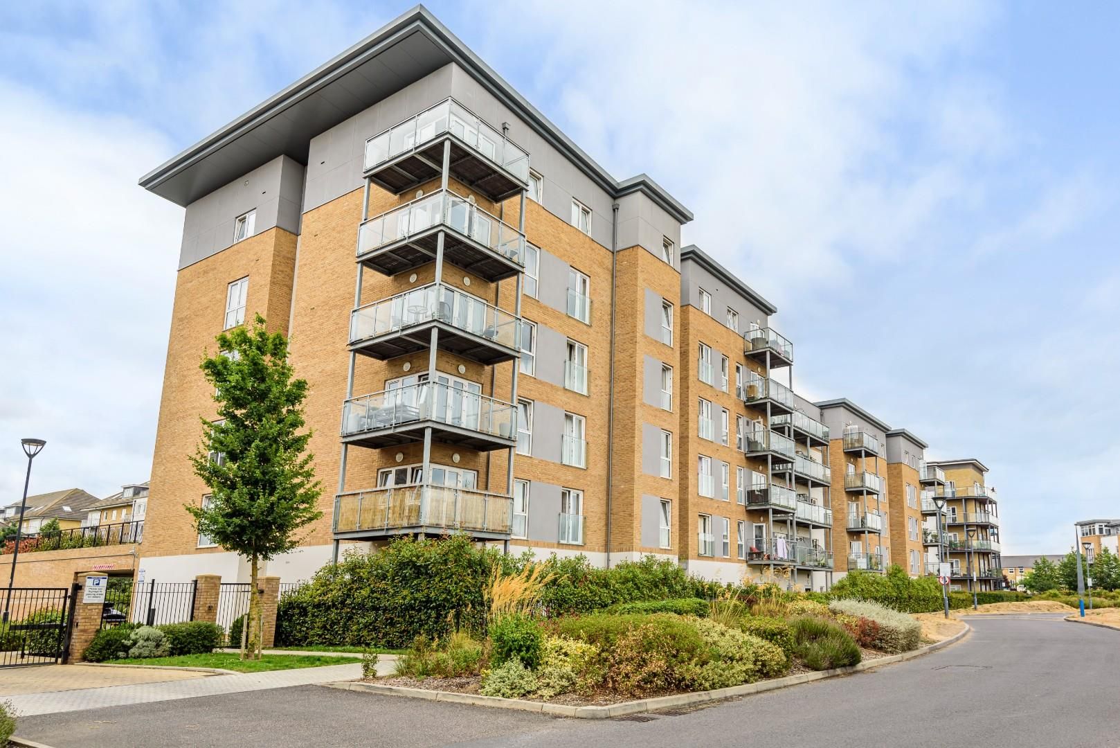 1 bed flat to rent in Windsor Court, Pennyroyal Drive, West Drayton UB7