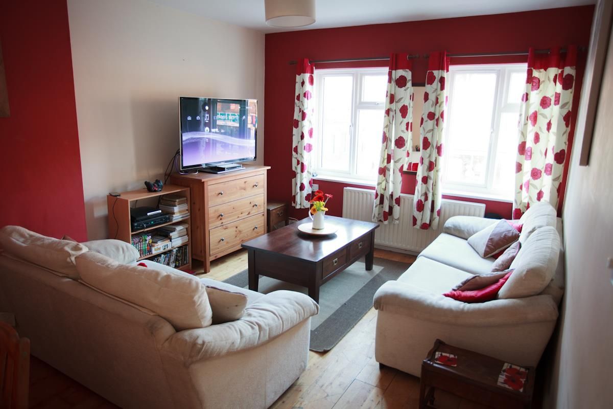 3 bed flat to rent in The Broadway, Tolworth KT6 Zoopla