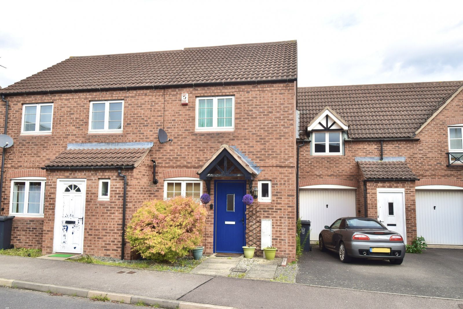 2 bed semidetached house for sale in Carty Road, Hamilton LE5 Zoopla