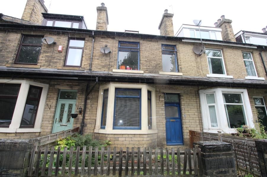 3 bed terraced house to rent in Park Road, Shipley, West Yorkshire BD18
