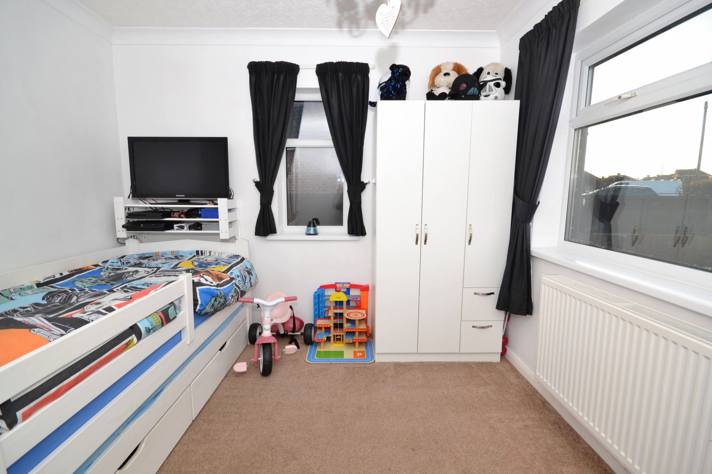 4 bed semidetached bungalow for sale in Terrington Place, Cleethorpes DN35 Zoopla