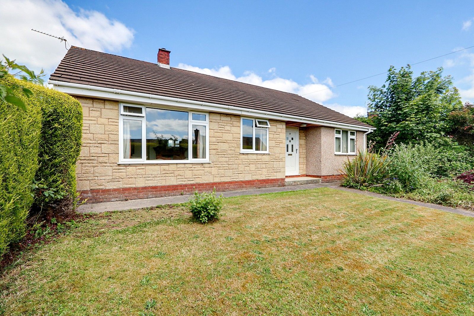 3 bed detached bungalow for sale in Orchard Road, Coleford