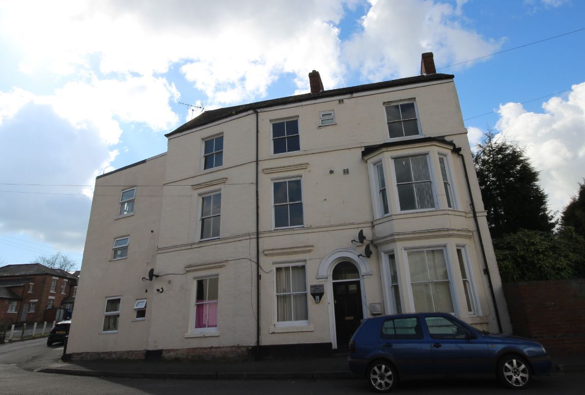 2 bed flat to rent in Rockmay House, Market Place, Riddings, Alfreton