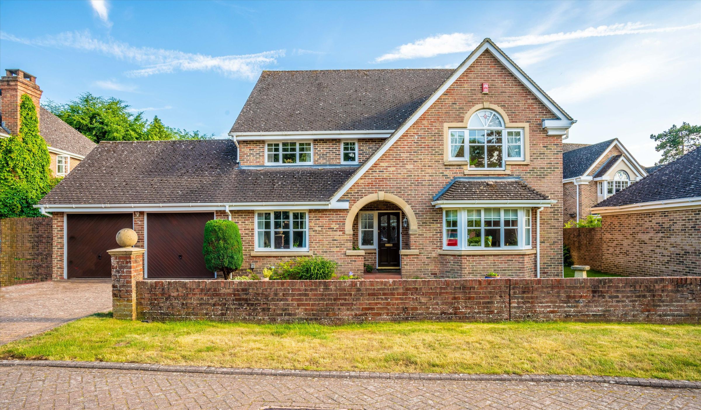 5 bed detached house for sale in Brooke Gardens, Stortford