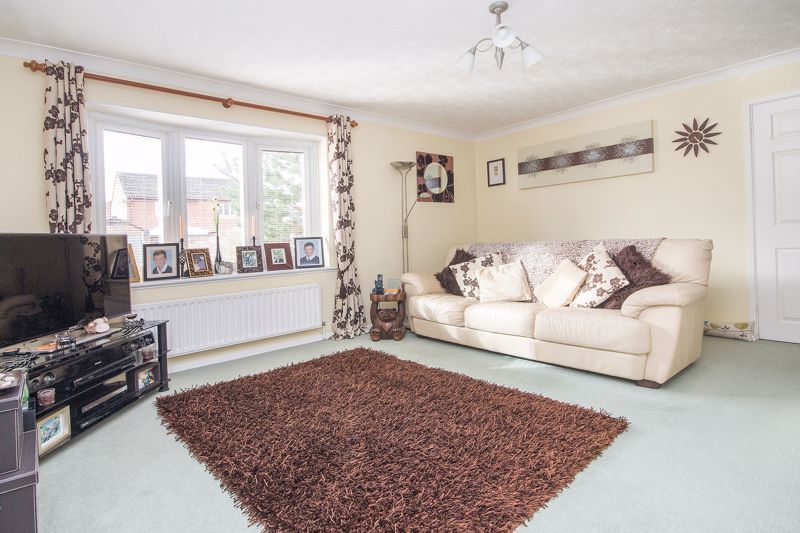 3 bed end terrace house for sale in Pebble Court, Marchwood