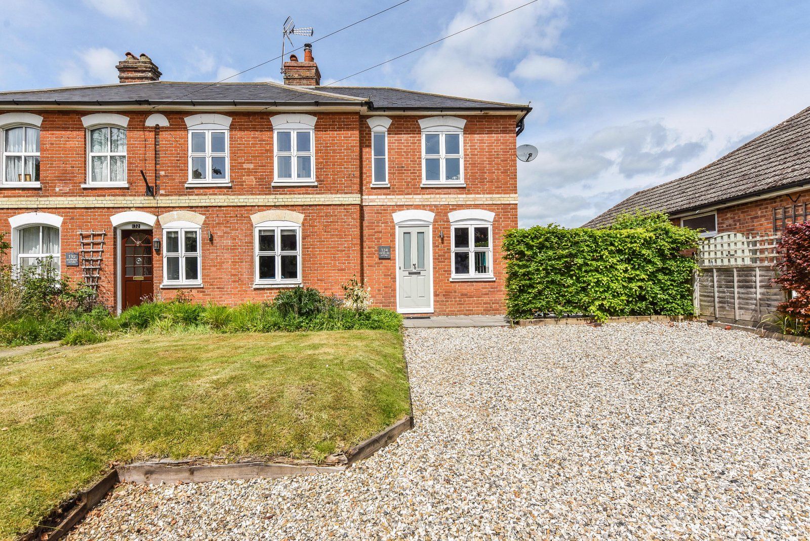 4 bed semidetached house for sale in London Road, Holybourne, Alton, Hampshire GU34 Zoopla