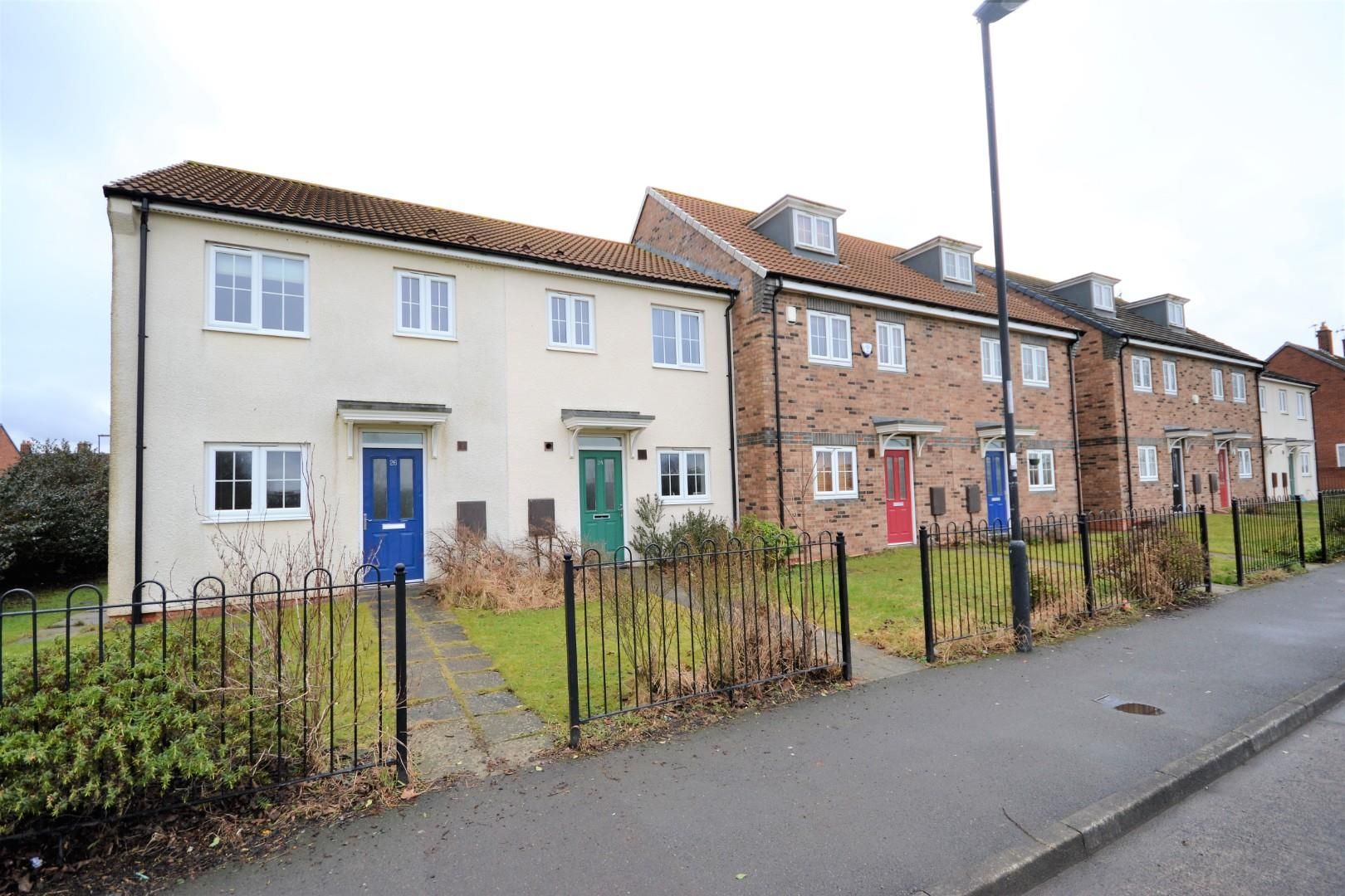 2 bed semidetached house to rent in Edenbridge Crescent, Newcastle