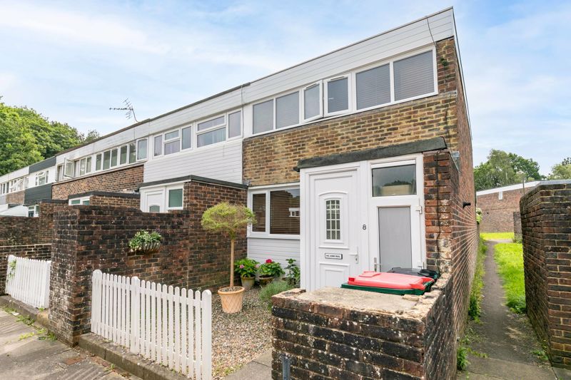 Snowdrop Close Broadfield Crawley West Sussex RH11  