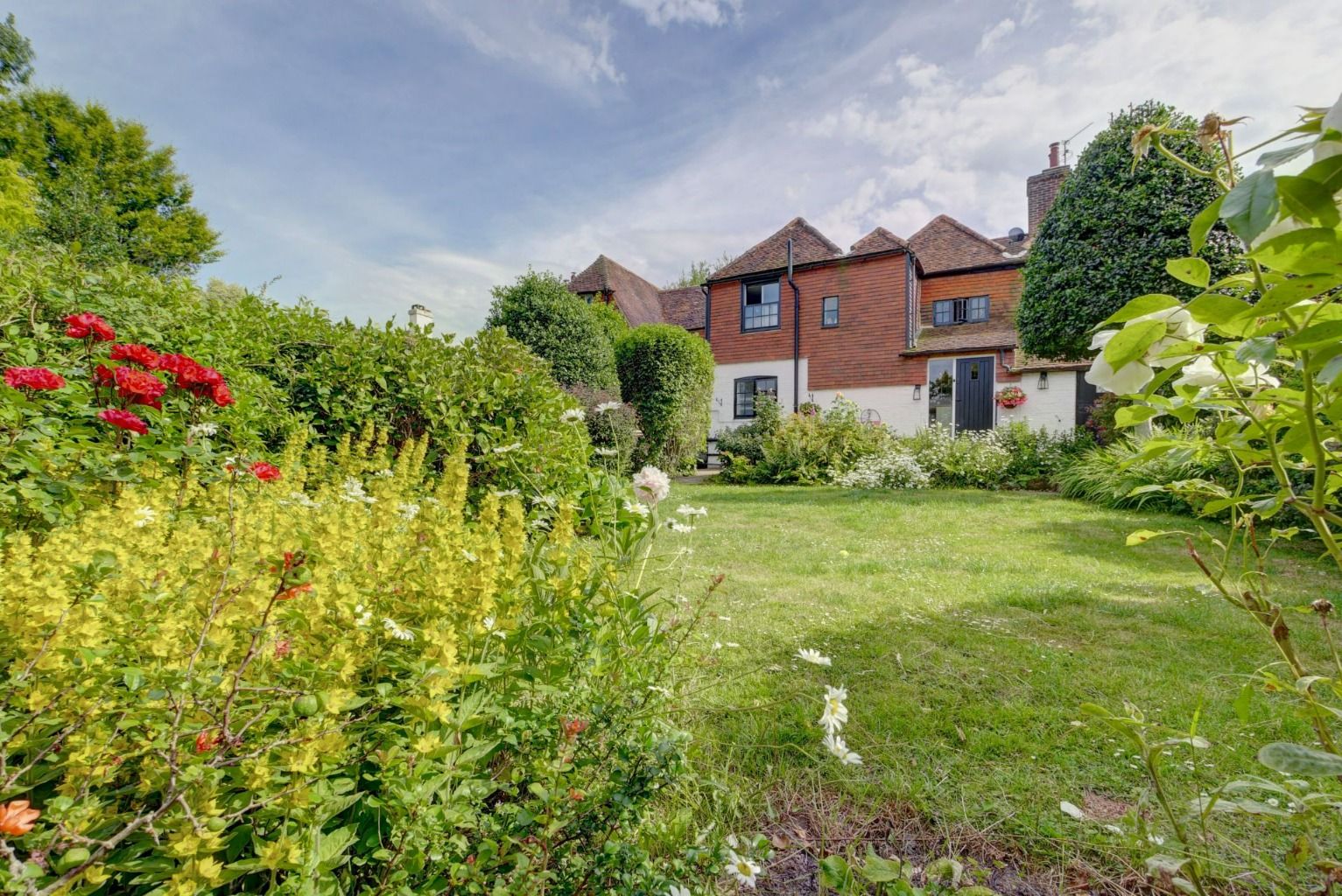 5 bed country house for sale in Boreham Street, Hailsham, East Sussex