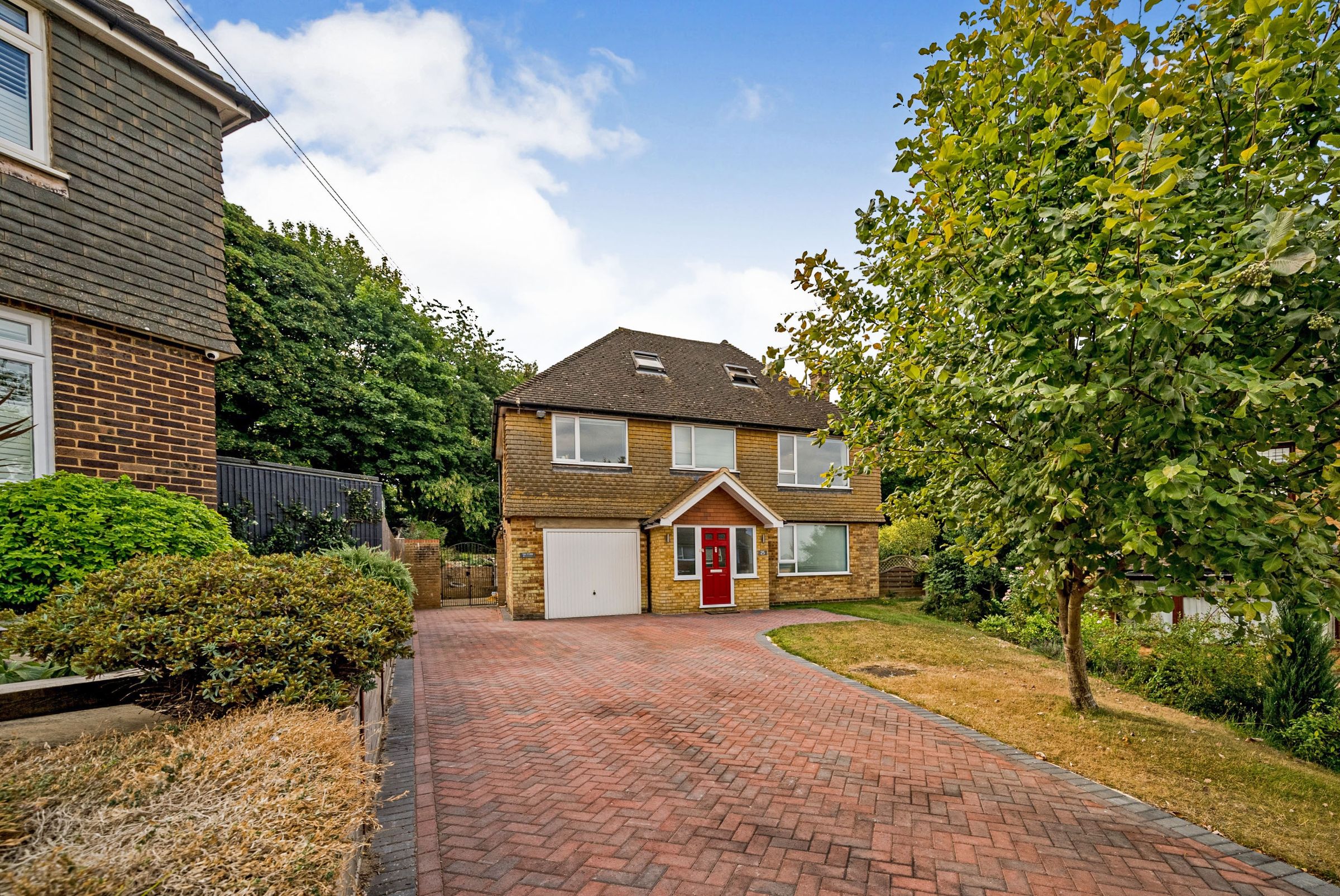 6 bed detached house for sale in Amersham Hill Gardens, High