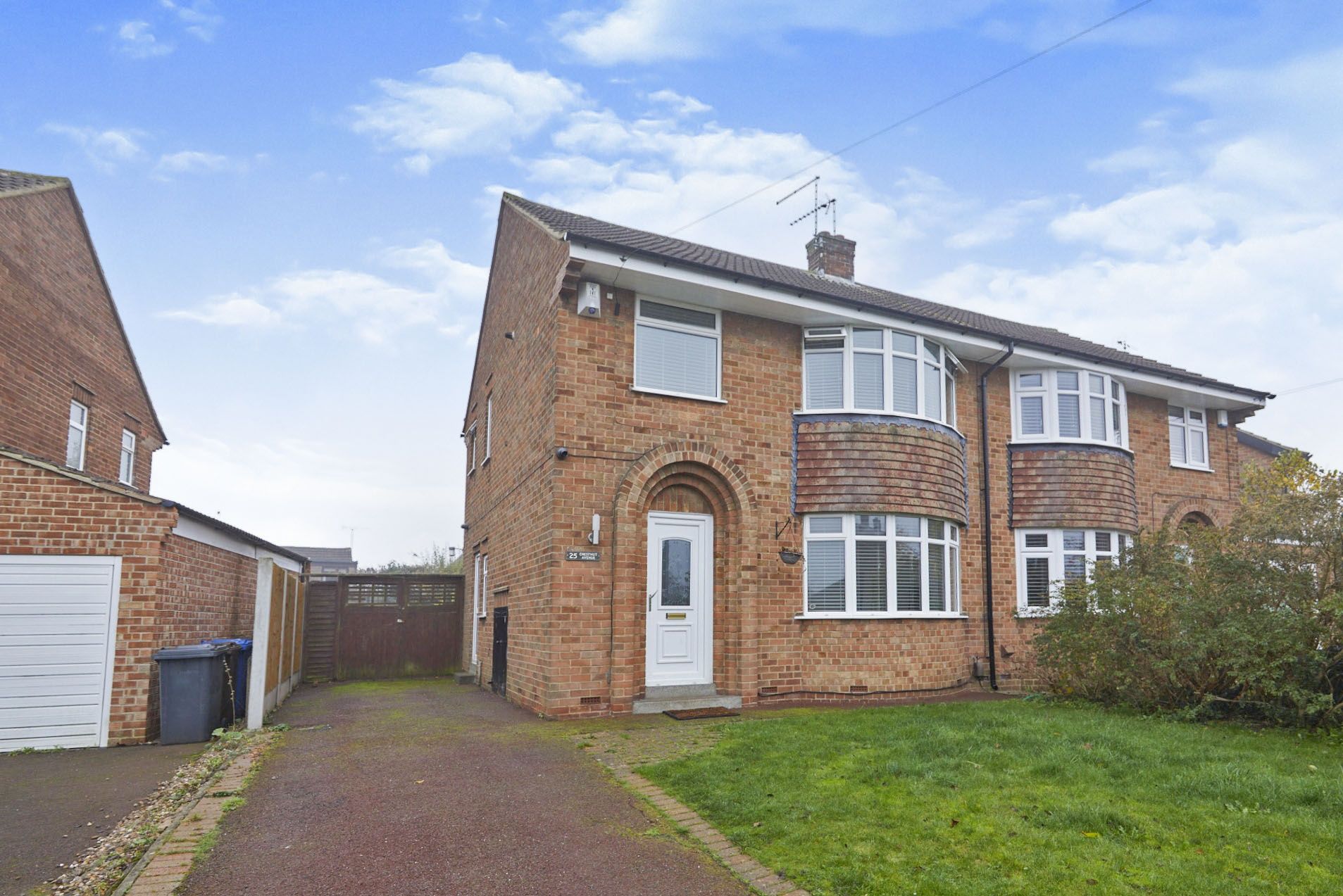 3 bed semidetached house for sale in Chestnut Avenue, Mickleover