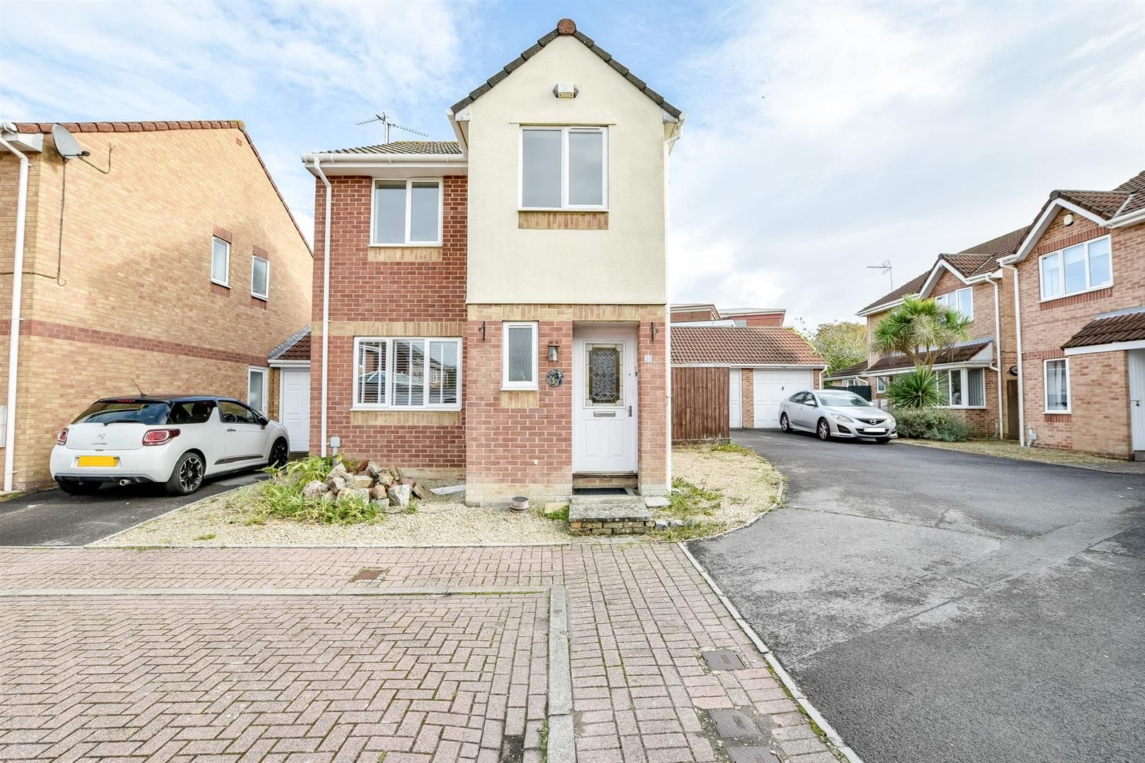 3 bed detached house for sale in Bramble Avenue, Barry CF62 Zoopla