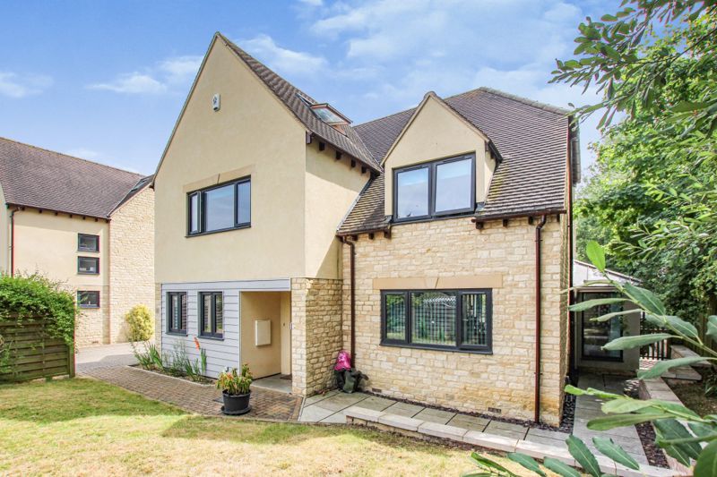 6 bed detached house for sale in Warland Gardens, Kidlington OX5 Zoopla