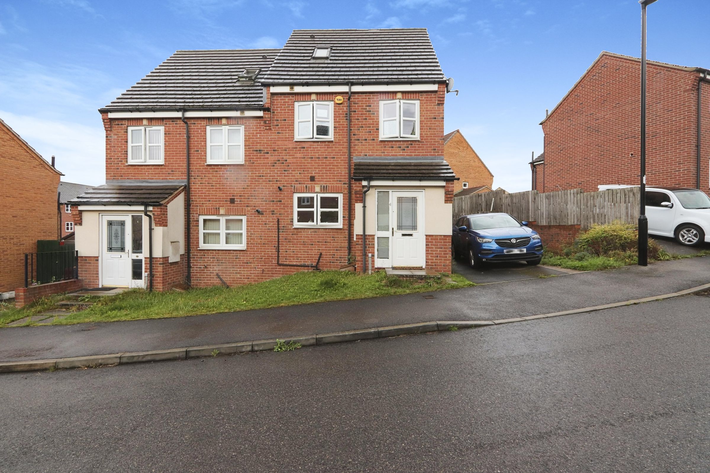 4 bed semidetached house to rent in Myrtle Close, Sheffield S2 Zoopla