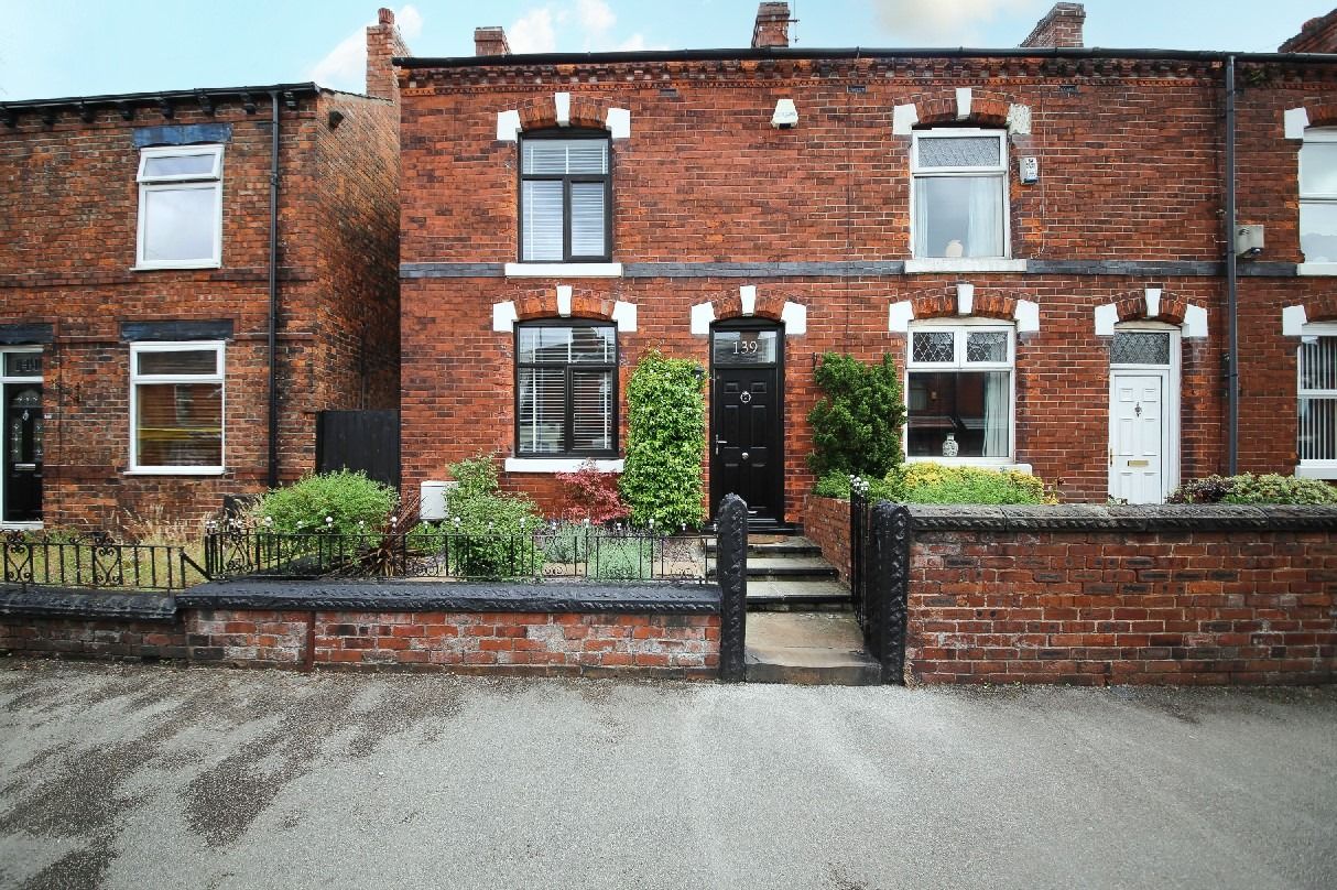 2 bed end terrace house for sale in Gidlow Lane, Wigan, Lancashire WN6