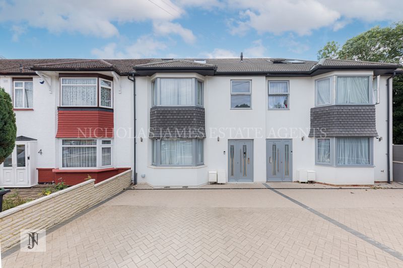 4 bed terraced house for sale in The Fairway, London N14 Zoopla