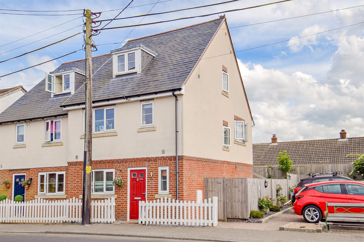 3 bed semidetached house for sale in Island Road, Upstreet, Canterbury
