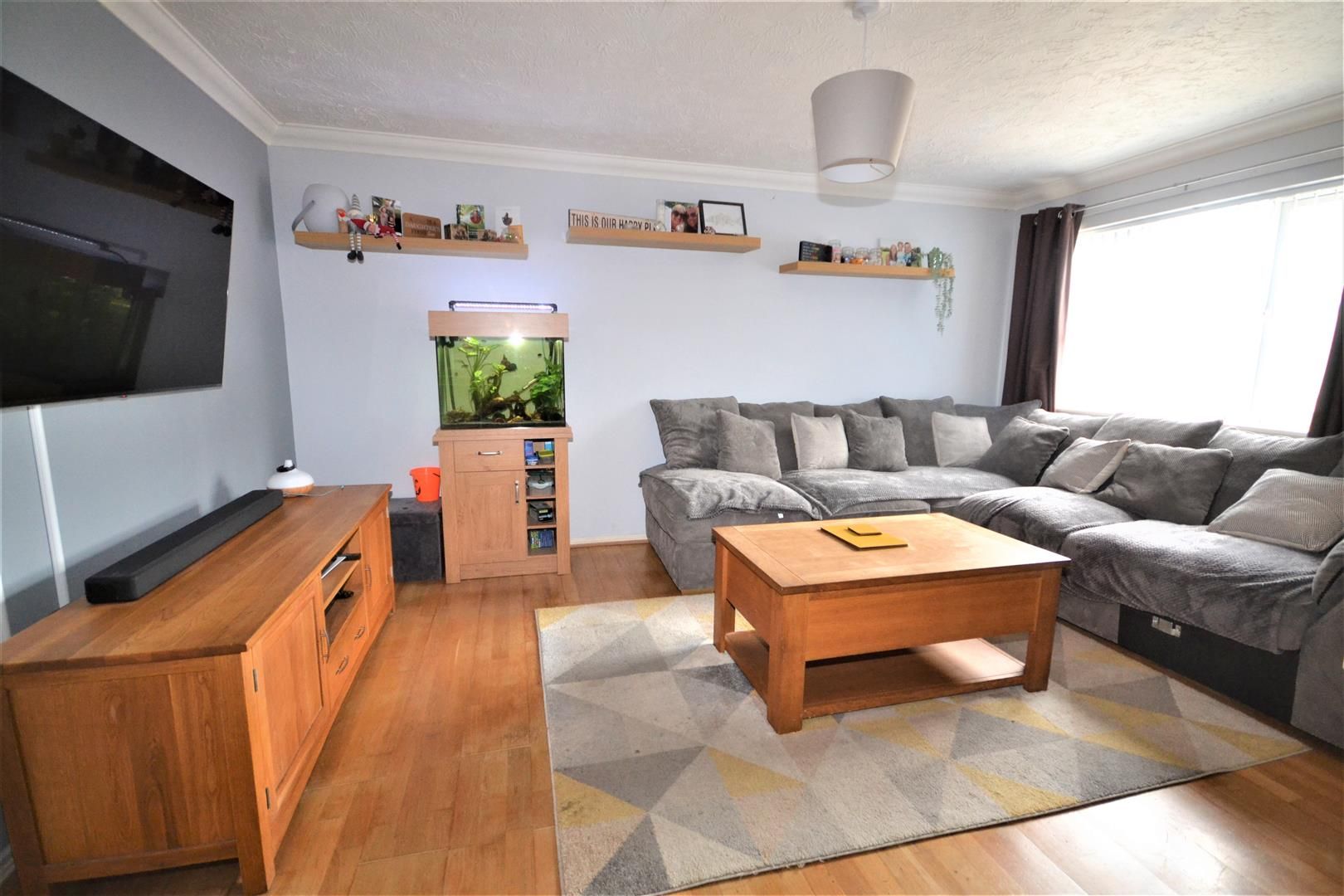 3 bed semidetached house for sale in Lavant Road, Stone Cross