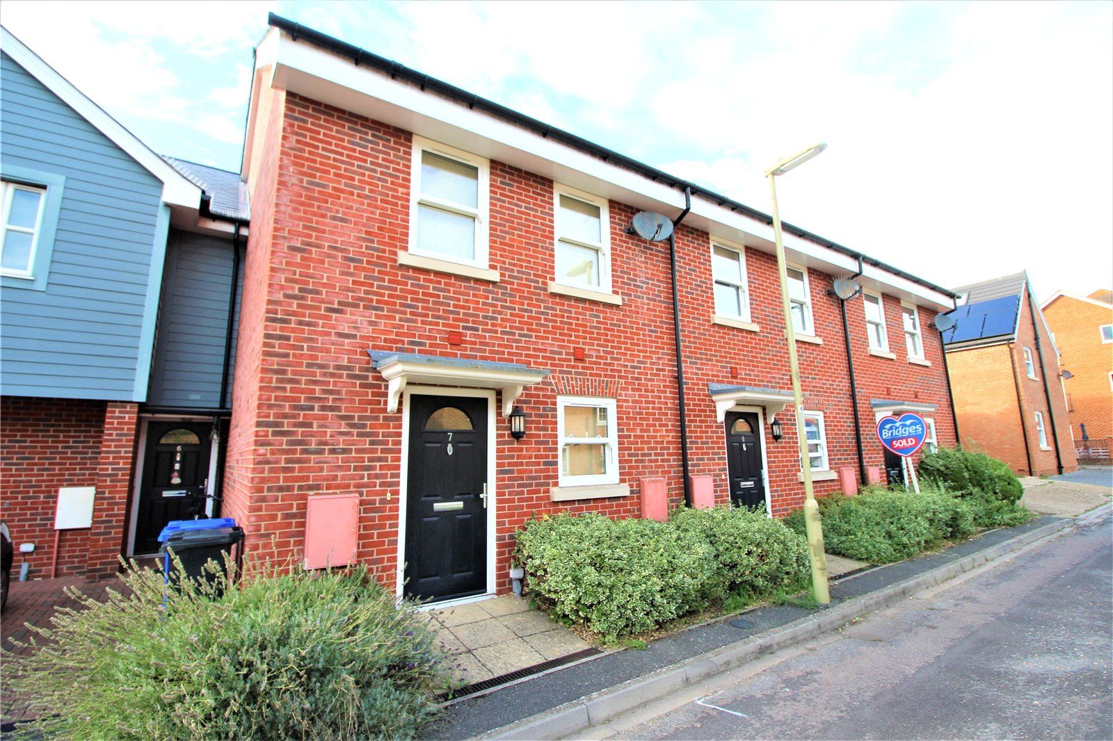 3 bed town house for sale in St. James Close, Fleet GU51 Zoopla