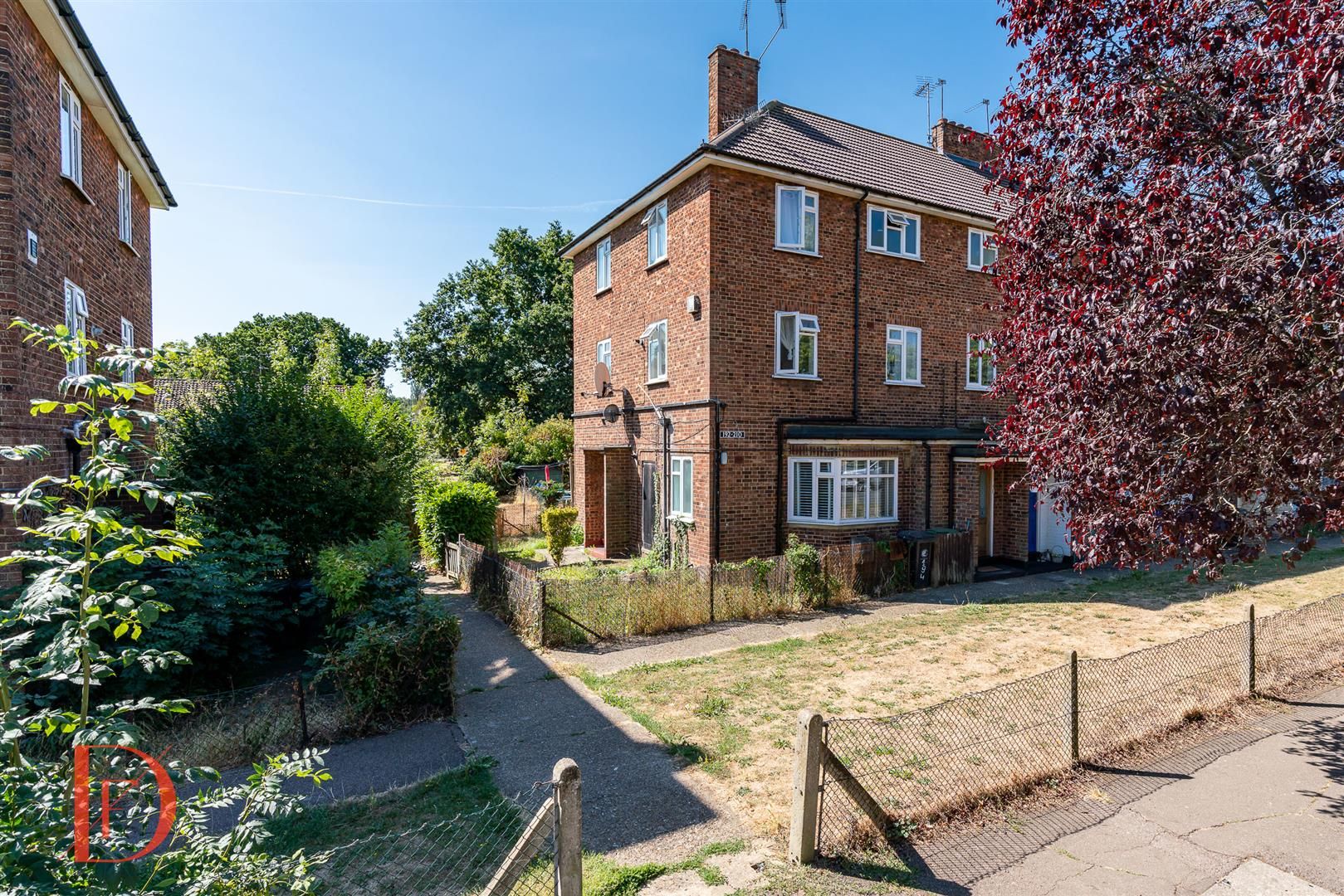 1 bed flat for sale in Hillyfields, Loughton IG10 Zoopla