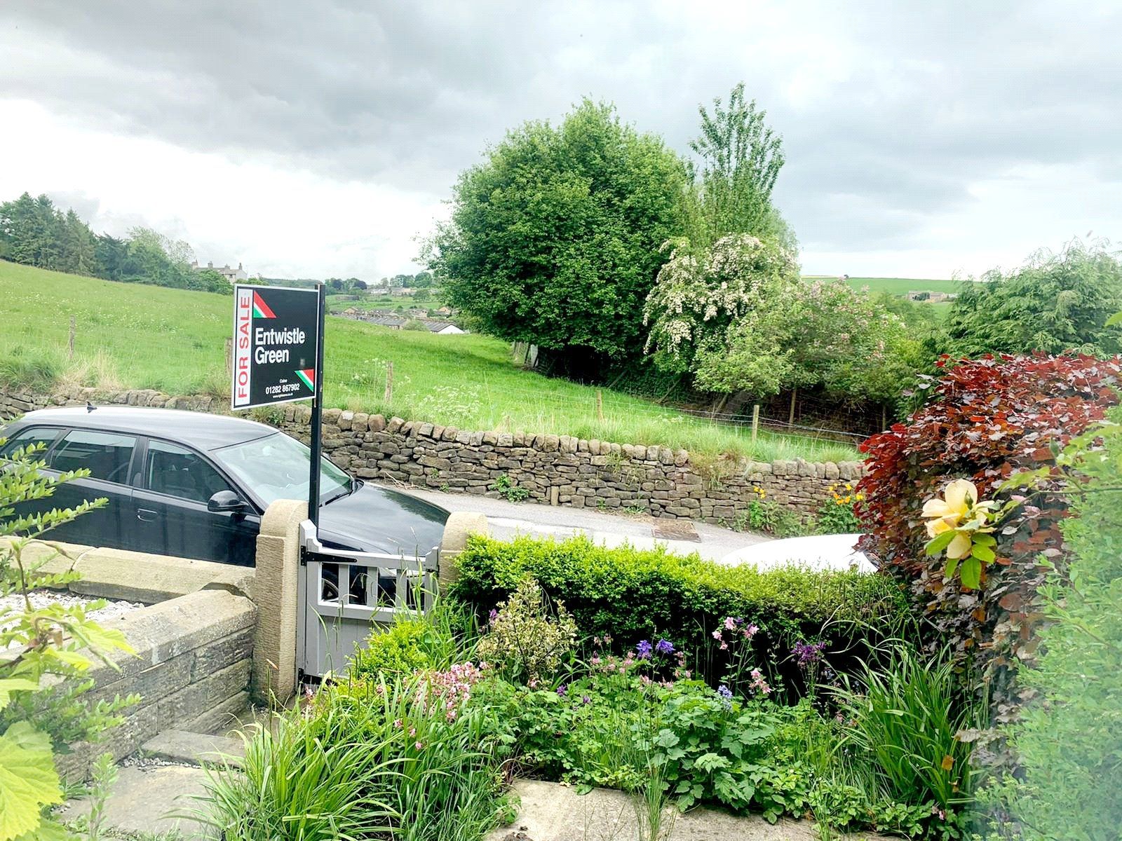 2 bed terraced house for sale in Winewall Lane, Winewall, Colne